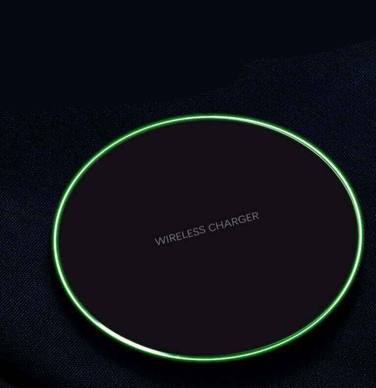 Wireless Fast Charging Pad for iPhone and Samsung - High-Speed Wireless Charger